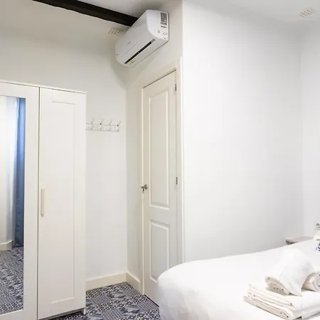 Apartment Del Barrio By Livework *