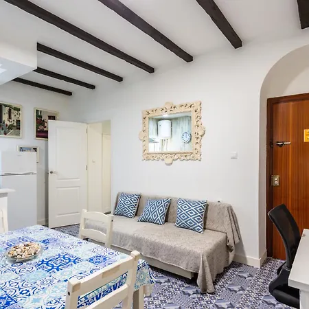 Del Barrio By Livework קדיז